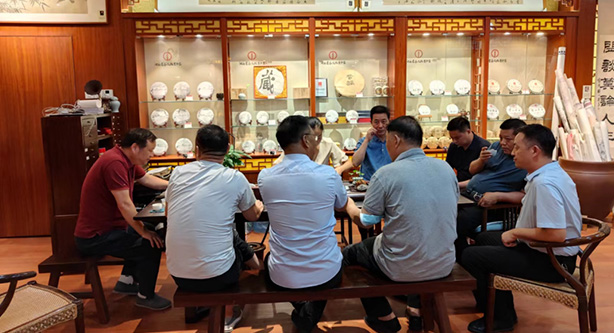 郑州市周口商会与会员企业交流互动